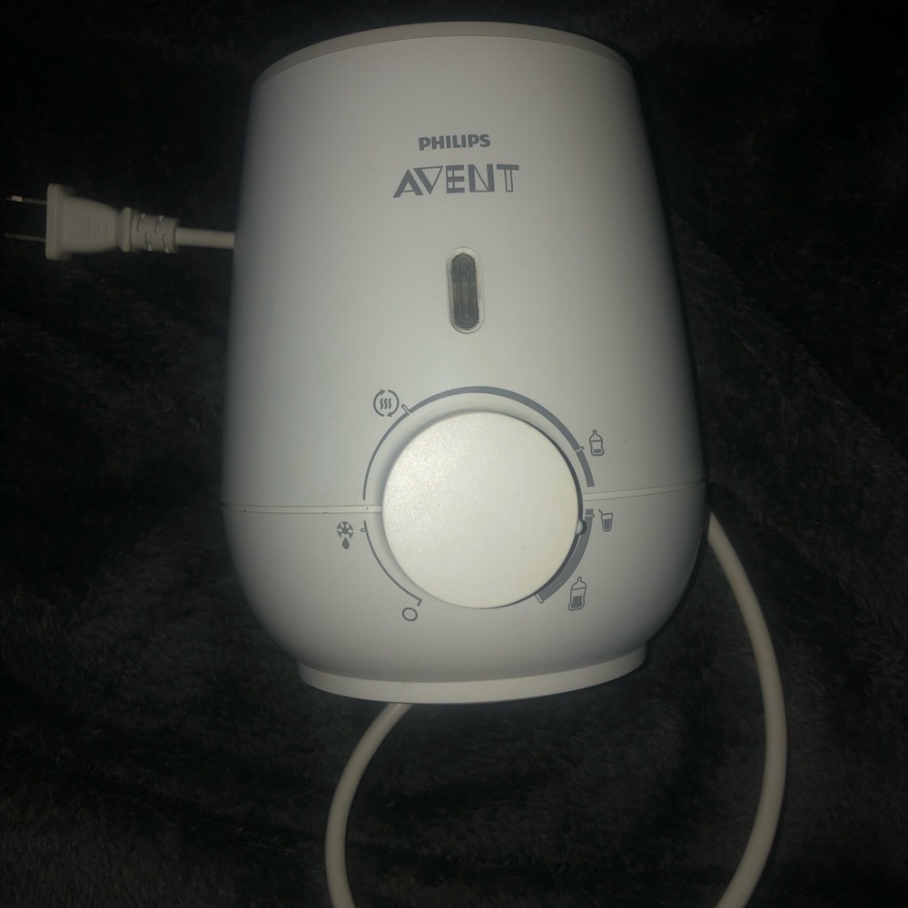 Baby bottle warmer and drinks